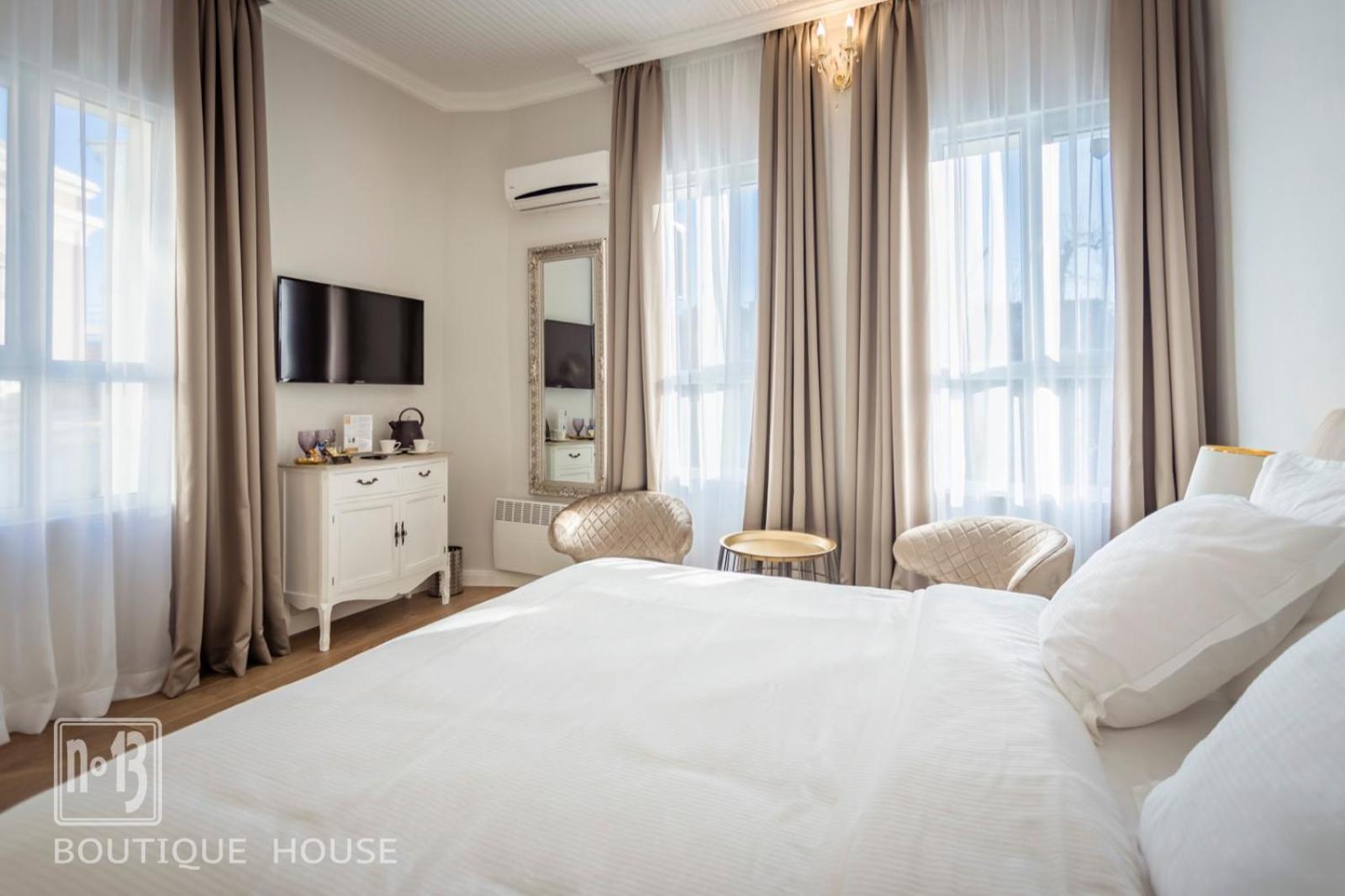 No13 Boutique House Hotell Burgas by Rom bilde